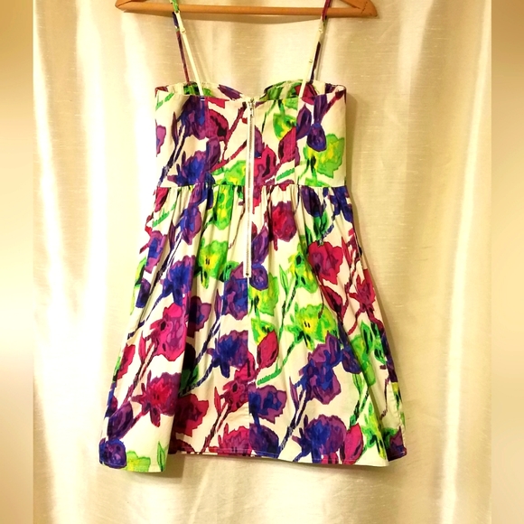 Moda International Floral Dress - Picture 5 of 6